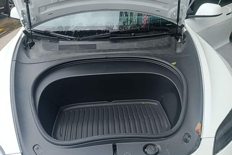 Used Tesla Model 3 2025 Rear-Wheel-Drive Version Engine Bay