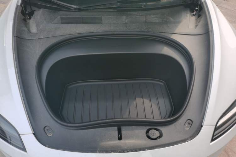 Used Tesla Model 3 2025 Model Long-Range Rear-Wheel-Drive Version Engine Bay