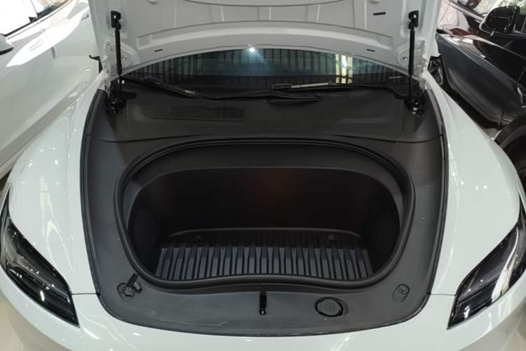 Used Tesla Model 3 2025 Rear-Wheel-Drive Version Engine Bay