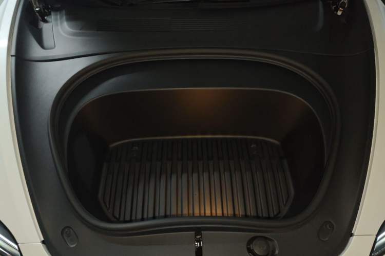 Used Tesla Model 3 2025 Rear-Wheel-Drive Version Engine Bay