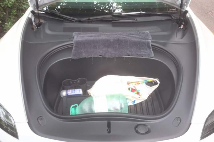 Used Tesla Model 3 2025 Rear-Wheel-Drive Version Engine Bay
