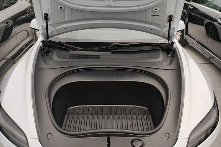 Used Tesla Model 3 2025 Model Revised Rear-Wheel-Drive Version Engine Bay