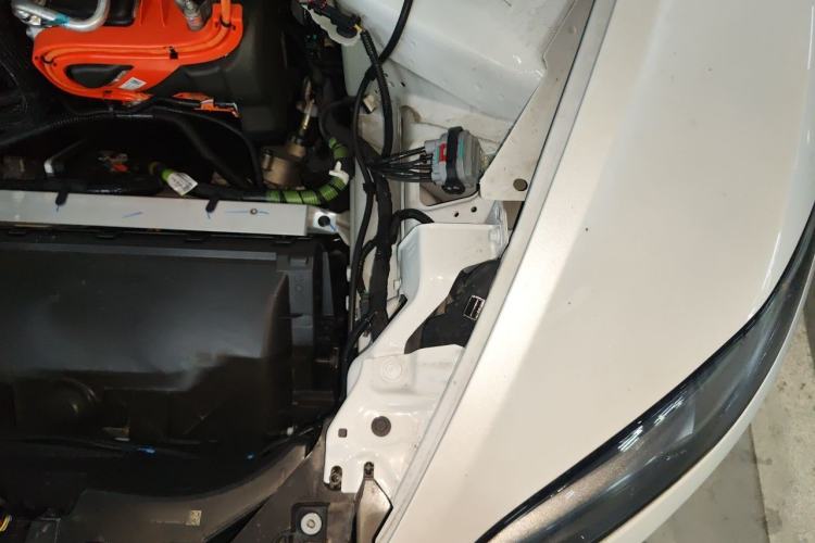 Used Tesla Model 3 2025 Rear-Wheel-Drive Version Engine Bay Left