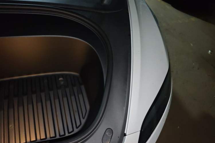 Used Tesla Model 3 2025 Rear-Wheel-Drive Version Engine Bay Left