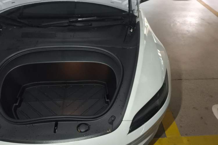 Used Tesla Model 3 2025 Model Long-Range Rear-Wheel-Drive Version Engine Bay Left