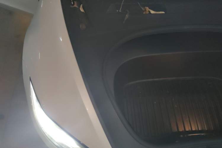 Used Tesla Model 3 2025 Rear-Wheel-Drive Version Engine Bay Right