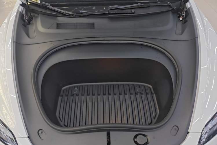 Used Tesla Model 3 2025 Rear-Wheel-Drive Version Engine Bay