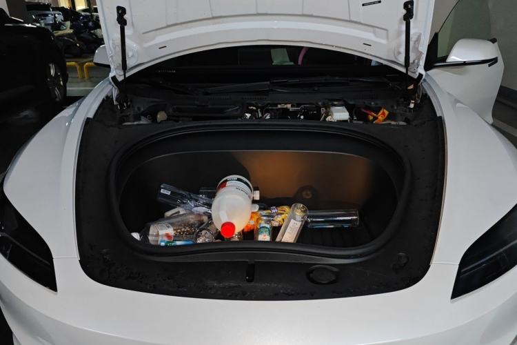Used Tesla Model 3 2025 Model Revised Long-Range Rear-Wheel-Drive Version Engine Bay