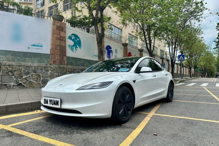 Used Tesla Model 3 2025 Rear-Wheel-Drive Version Exterior 1