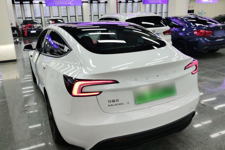 Used Tesla Model 3 2025 Rear-Wheel-Drive Version Exterior 2