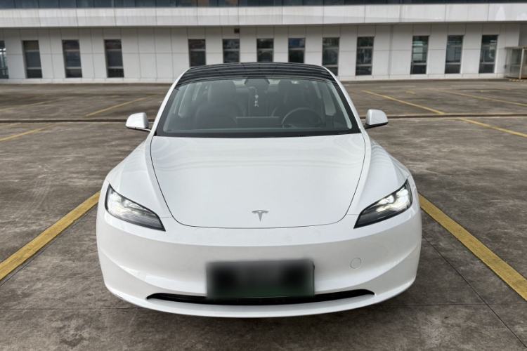 Used Tesla Model 3 2025 Model Long-Range Rear-Wheel-Drive Version Exterior 4
