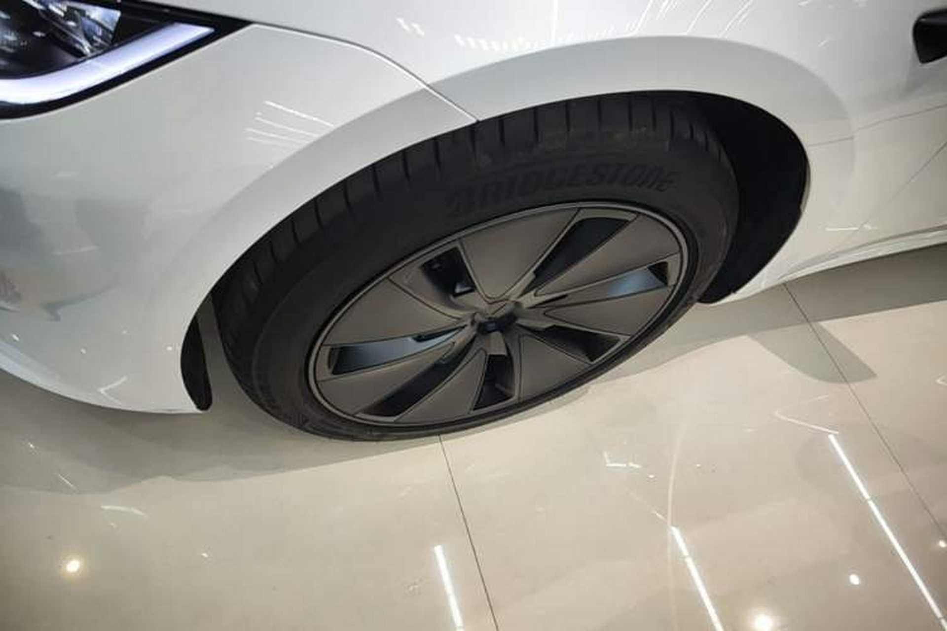 Used Tesla Model 3 2025 Rear-Wheel-Drive Version Exterior 4