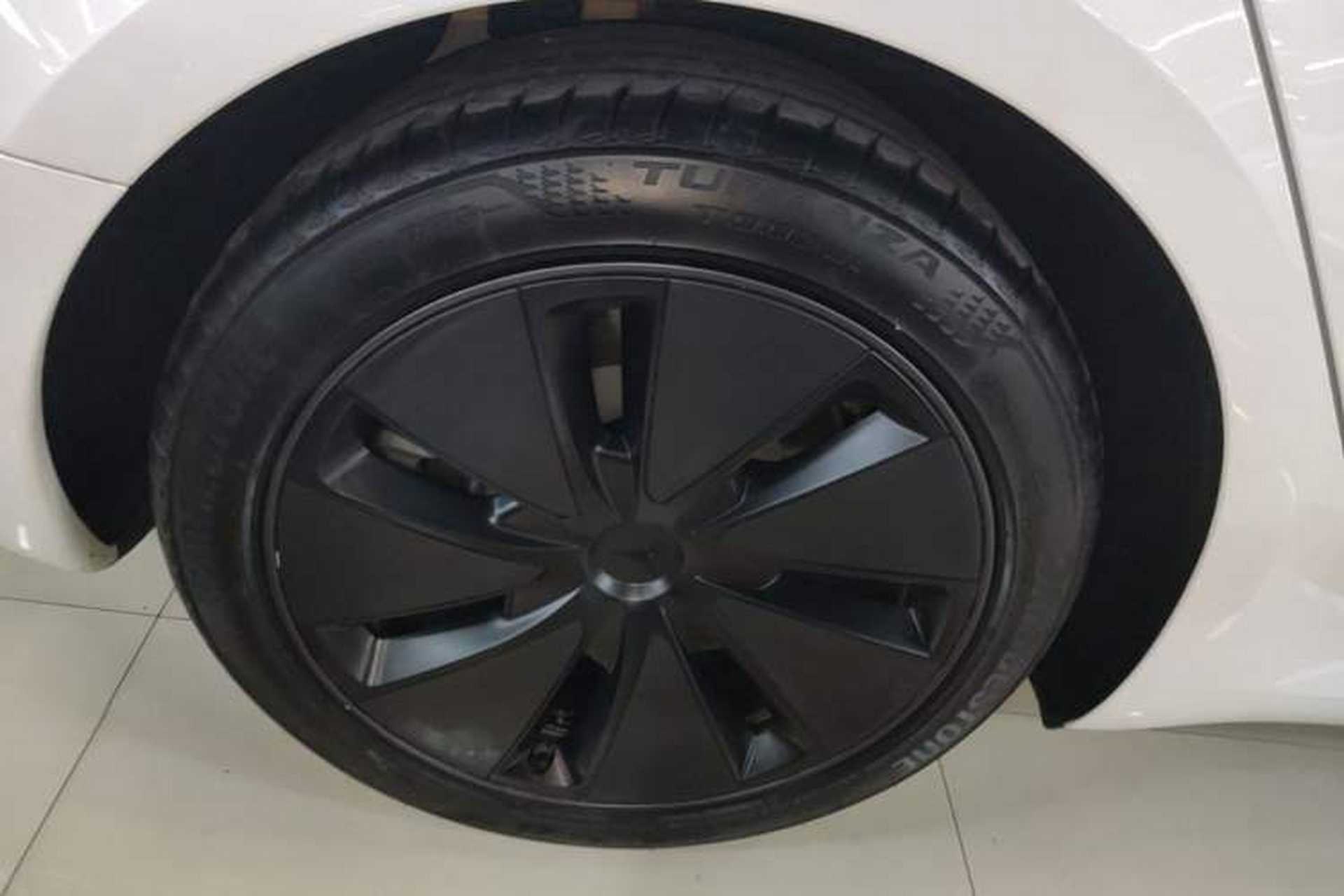 Used Tesla Model 3 2025 Long-Range All-Wheel-Drive Version Exterior 5