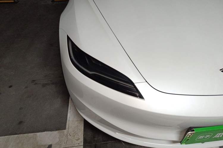 Used Tesla Model 3 2025 Model Revised Rear-Wheel-Drive Version Exterior 6