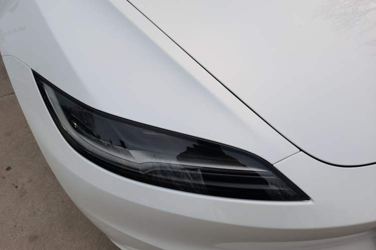 Used Tesla Model 3 2025 Model Revised Rear-Wheel-Drive Version Exterior 6