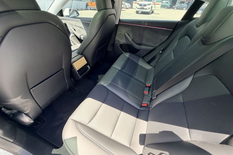 Used Tesla Model 3 2025 Long-Range All-Wheel-Drive Version Exterior 8