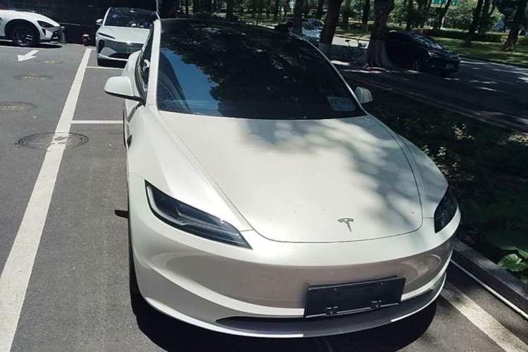 Used Tesla Model 3 2025 Rear-Wheel-Drive Version Front