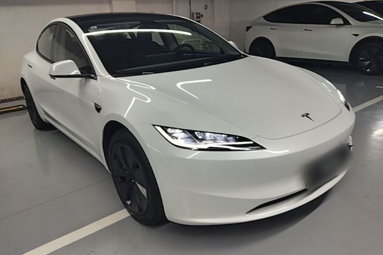 Used Tesla Model 3 2025 Rear-Wheel-Drive Version Front Right 45 Deg