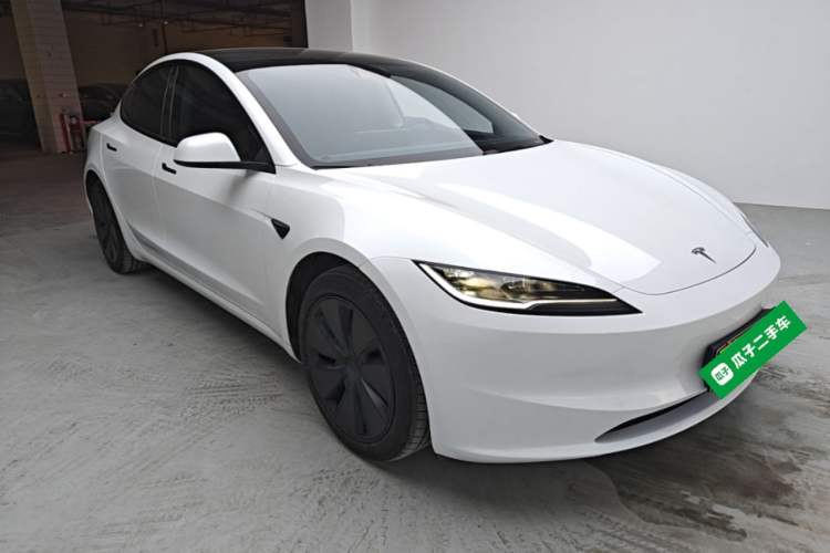 Used Tesla Model 3 2025 Rear-Wheel-Drive Version Front Right 45 Deg