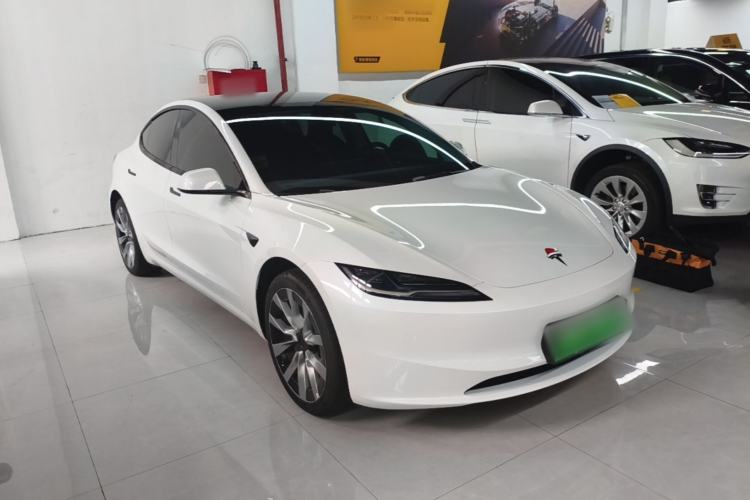 Used Tesla Model 3 2025 Model Revised Long-Range Rear-Wheel-Drive Version Front Right 45 Deg