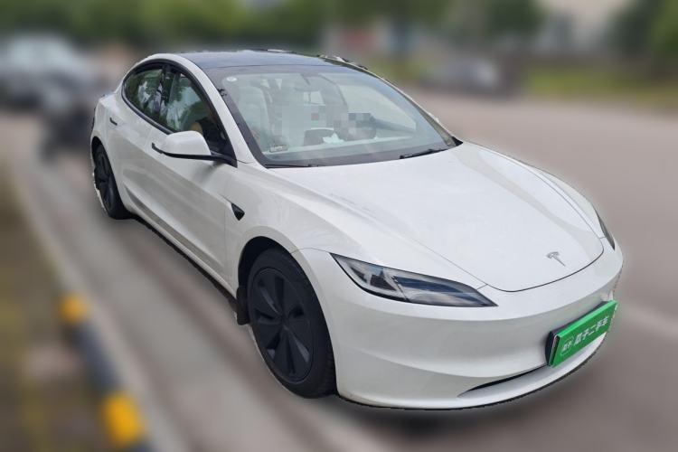 Used Tesla Model 3 2025 Rear-Wheel-Drive Version Front Right 45 Deg