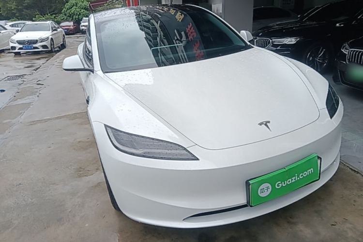 Used Tesla Model 3 2025 Rear-Wheel-Drive Version Front Right 45 Deg