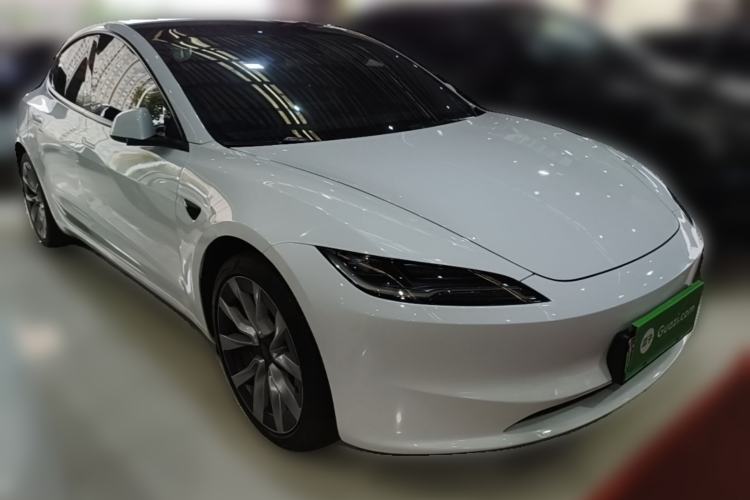 Used Tesla Model 3 2025 Rear-Wheel-Drive Version Front Right 45 Deg