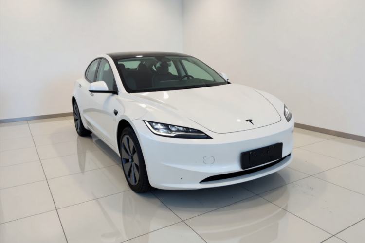 Used Tesla Model 3 2025 Model Revised Long-Range Rear-Wheel-Drive Version Front Right 45 Deg