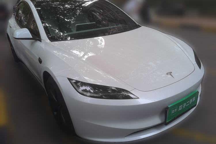 Used Tesla Model 3 2025 Rear-Wheel-Drive Version Front Right 45 Deg