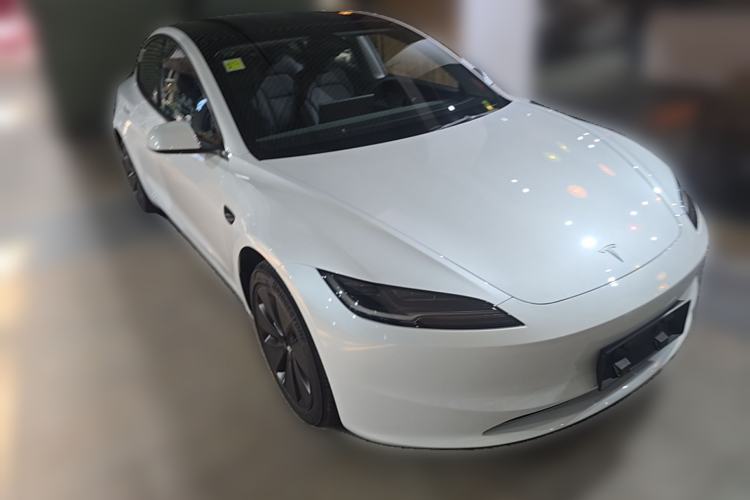 Used Tesla Model 3 2025 Rear-Wheel-Drive Version Front Right 45 Deg