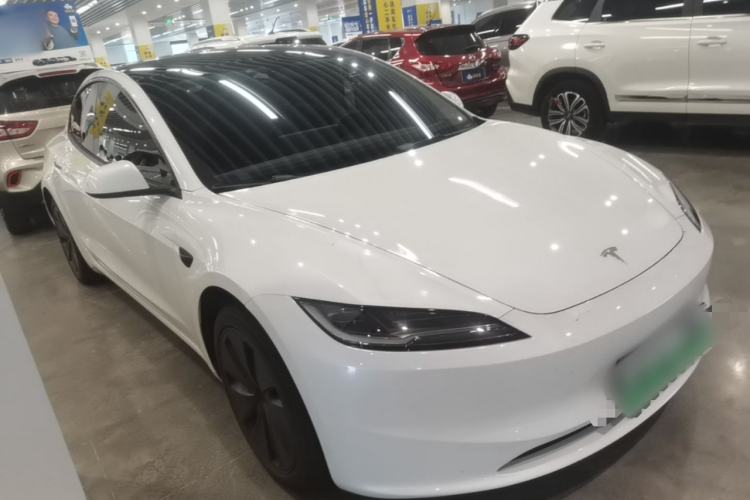 Used Tesla Model 3 2025 Rear-Wheel-Drive Version Front Right 45 Deg