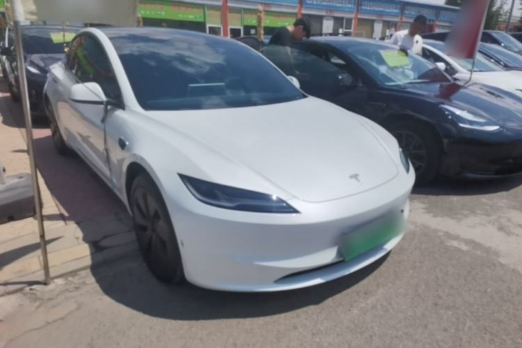 Used Tesla Model 3 2025 Long-Range All-Wheel-Drive Version Front Right 45 Deg
