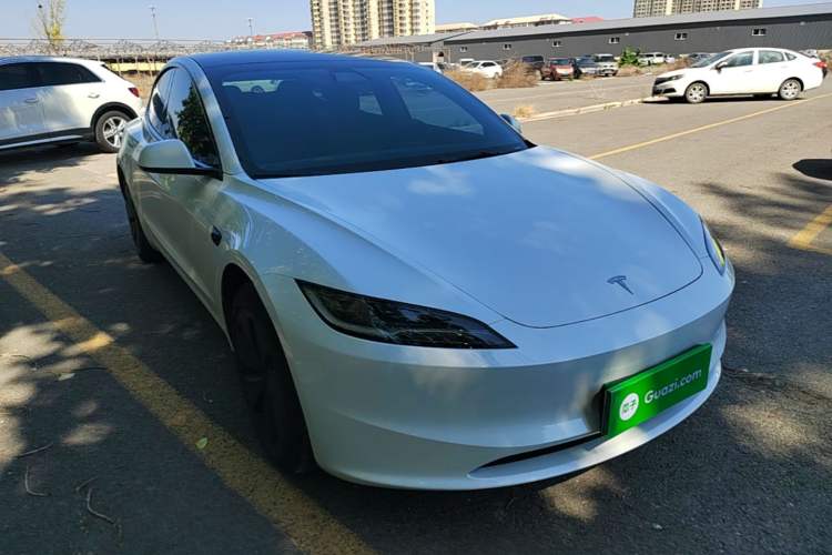 Used Tesla Model 3 2025 Rear-Wheel-Drive Version Front Right 45 Deg