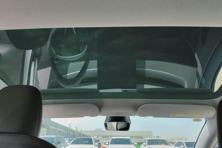 Used Tesla Model 3 2025 Model Revised Rear-Wheel-Drive Version Headliner