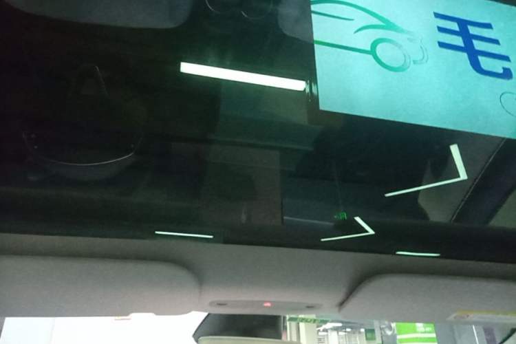 Used Tesla Model 3 2025 Model Revised Long-Range Rear-Wheel-Drive Version Headliner