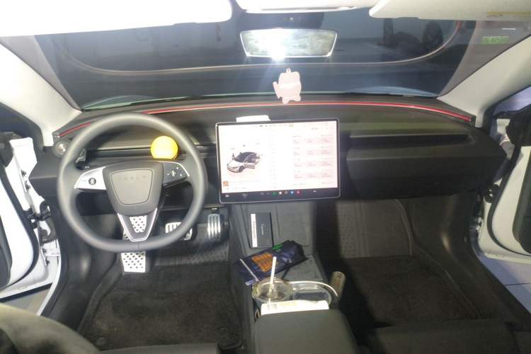 Used Tesla Model 3 2025 Model Revised High-Performance All-Wheel-Drive Version Interior 2