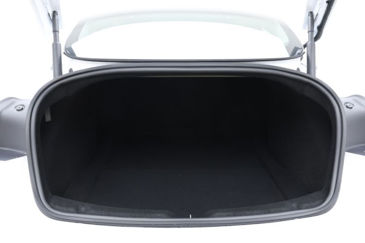 Used Tesla Model 3 2025 Model Revised Rear-Wheel-Drive Version Interior 7