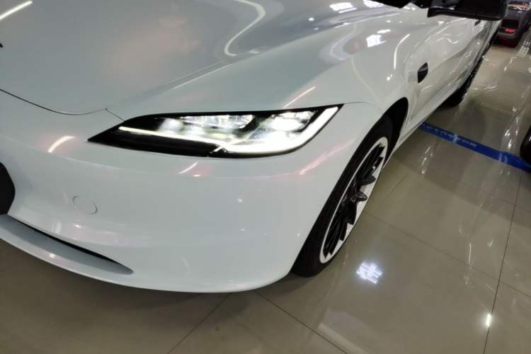 Used Tesla Model 3 2025 Rear-Wheel-Drive Version Left Front Headlight