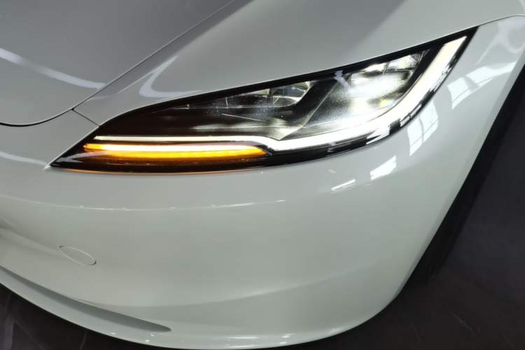 Used Tesla Model 3 2025 Model Revised Rear-Wheel-Drive Version Left Front Headlight