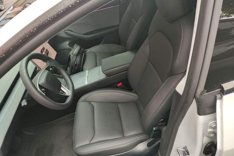 Used Tesla Model 3 2025 Model Long-Range Rear-Wheel-Drive Version Left Front Seat