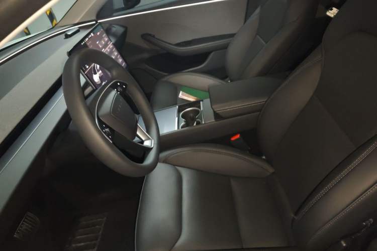 Used Tesla Model 3 2025 Rear-Wheel-Drive Version Left Front Seat