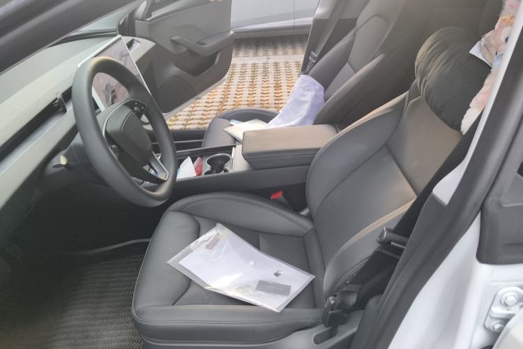Used Tesla Model 3 2025 Rear-Wheel-Drive Version Left Front Seat