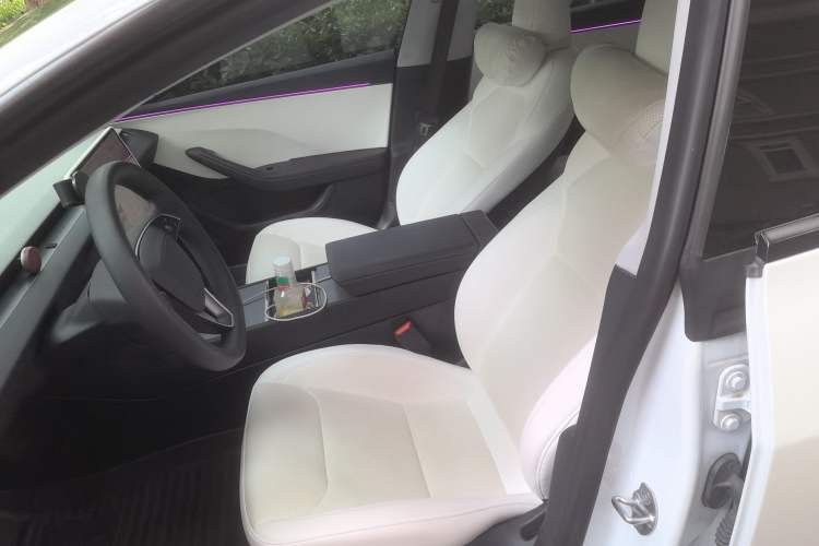 Used Tesla Model 3 2025 Rear-Wheel-Drive Version Left Front Seat