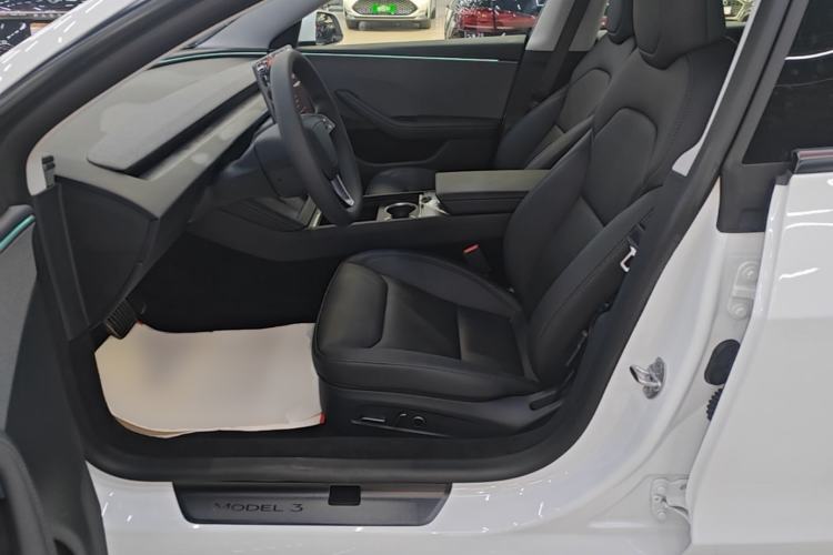 Used Tesla Model 3 2025 Rear-Wheel-Drive Version Left Front Seat