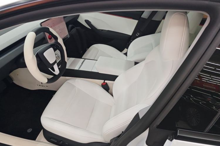 Used Tesla Model 3 2025 Rear-Wheel-Drive Version Left Front Seat