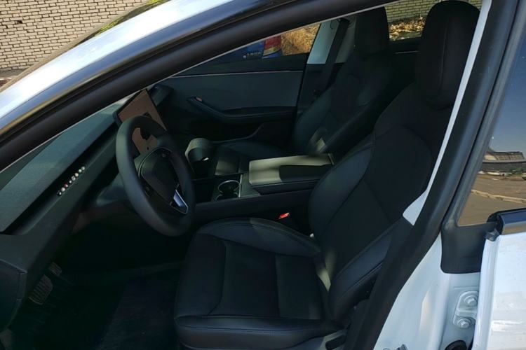 Used Tesla Model 3 2025 Rear-Wheel-Drive Version Left Front Seat