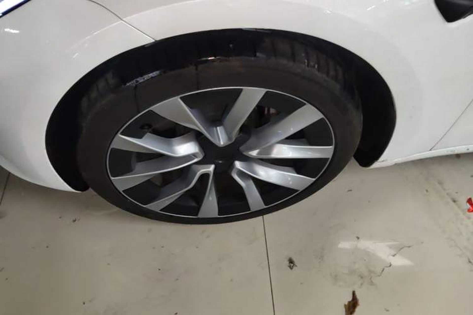 Used Tesla Model 3 2025 Rear-Wheel-Drive Version Left Front Wheel Hub