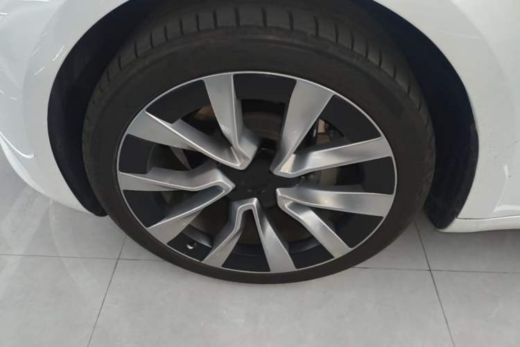 Used Tesla Model 3 2025 Rear-Wheel-Drive Version Left Front Wheel Hub
