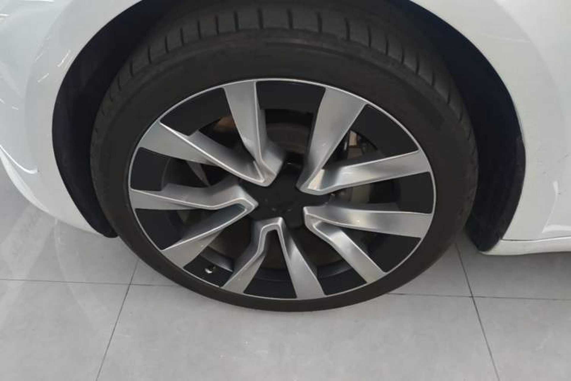 Used Tesla Model 3 2025 Rear-Wheel-Drive Version Left Front Wheel Hub