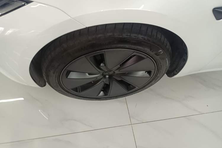 Used Tesla Model 3 2025 Model Revised Rear-Wheel-Drive Version Left Front Wheel Hub